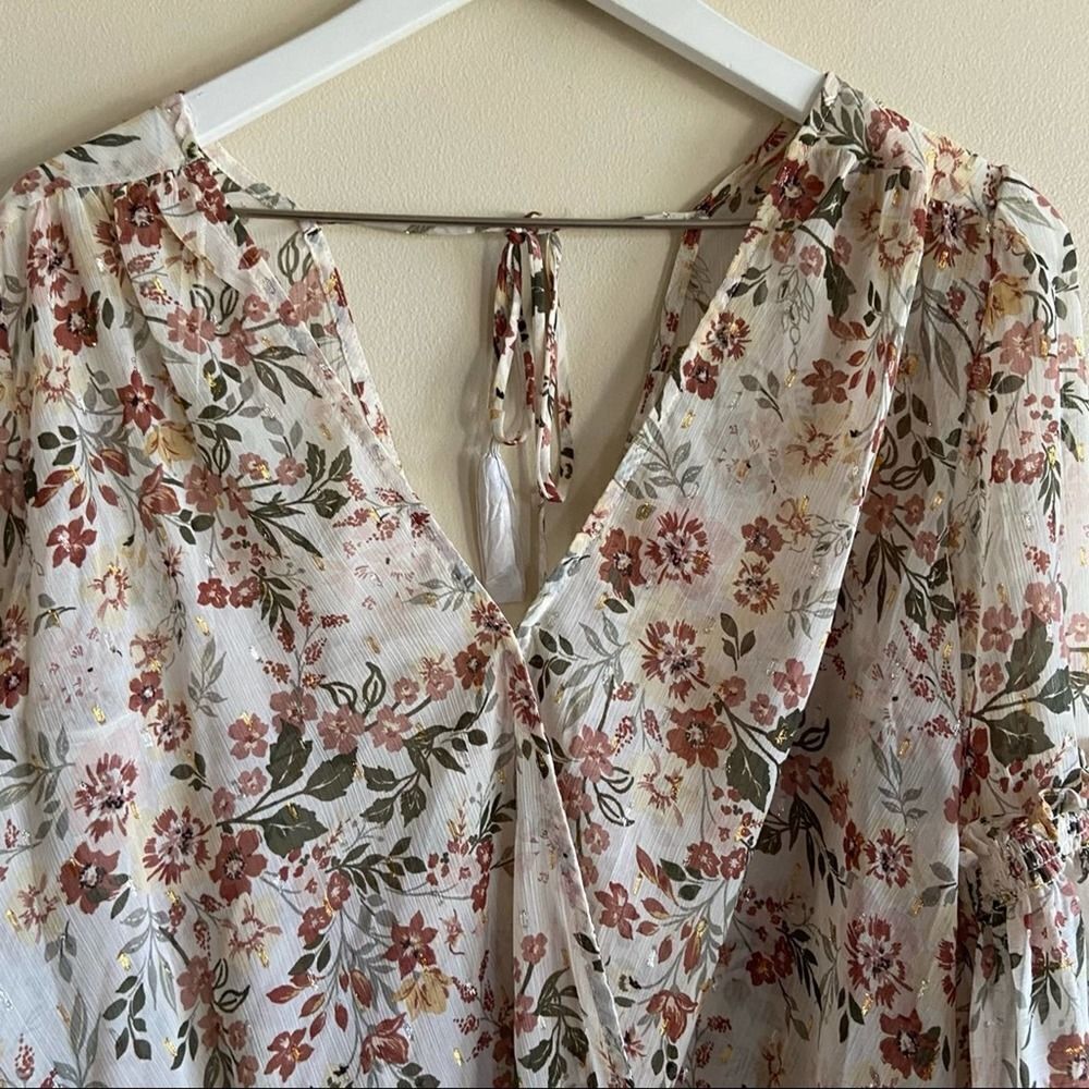 LOVESTITCH Floral Surplice Long Sleeve Tie Back Top Size Small - Picture 5 of 9